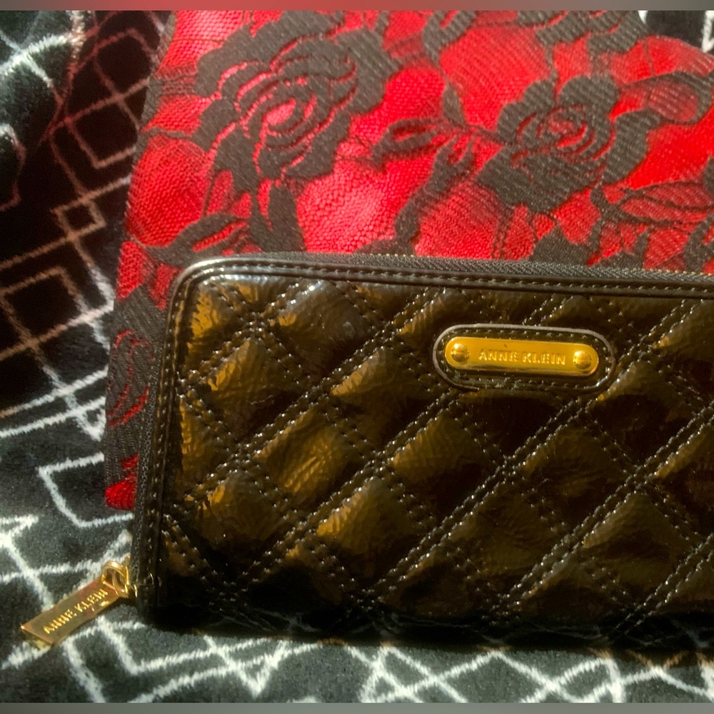 Clutch wallet | EUC